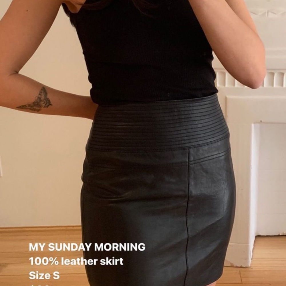 Mini leather skirt